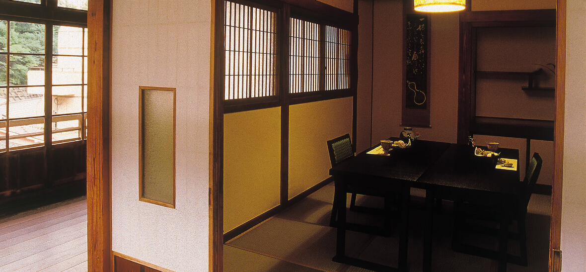 Ichijoh Ryokan: the Ryotei private dining room