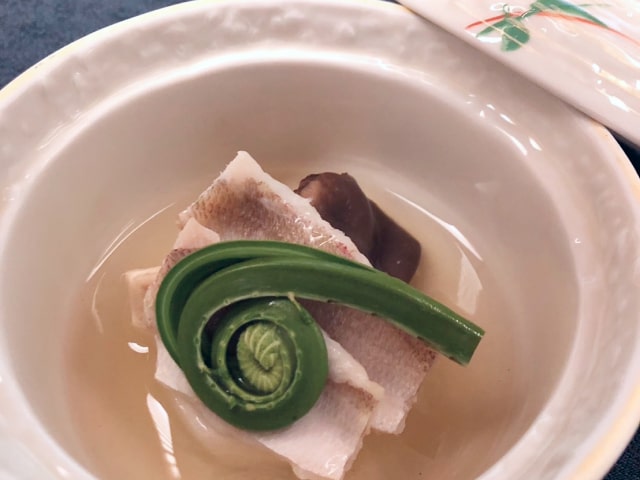 5月のコース料理　蓋物写真